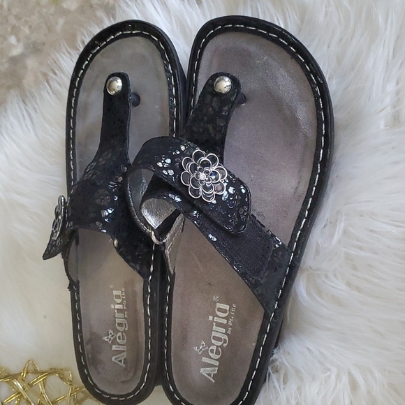 Alegria black thong sandals size 7 - Picture 2 of 16